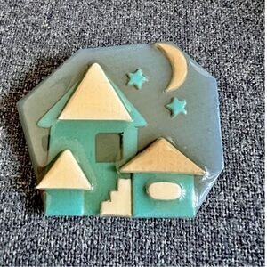 Vintage House Pins By Lucinda Brooch - Stars & Moon Collectible Green 80s 90s